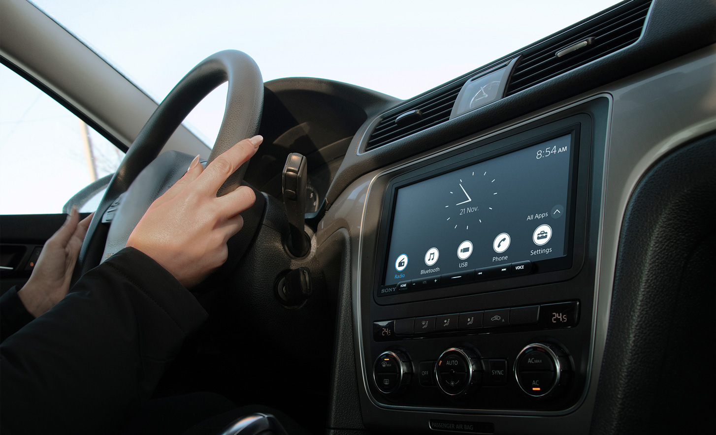 XAVAX3700 SONY Apple CarPlay®, iDatalink® Maestro® compatibility,